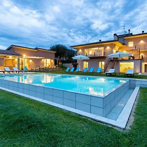 Holiday home Luxury Spaccasole Su Cortona - Sauna & Infinity Pool, Foiano Della Chiana