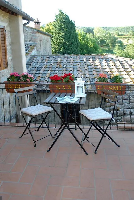 Borgo San Gusme Apartment